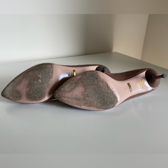 Gucci Brown Patent Leather Bow Heels - Picture 11 of 16